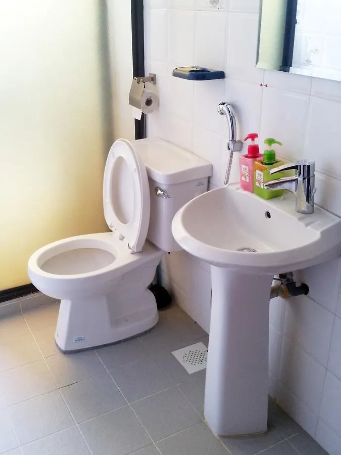 Entire Place 3Br Near Ksl And Jb City Johor Bahru 0*,